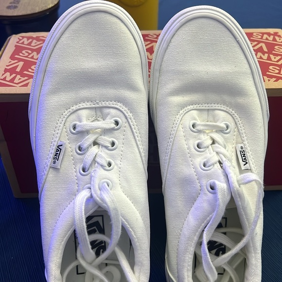White vans size 7.5 - Picture 2 of 5